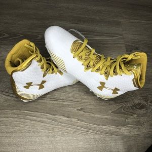 Under Armour white & Gold lacrosse cleats